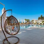 Aphrodite 4*