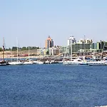 Aphrodite 4*