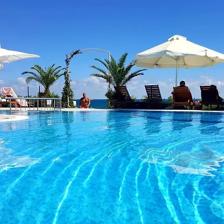 Aphrodite Hotell 4*